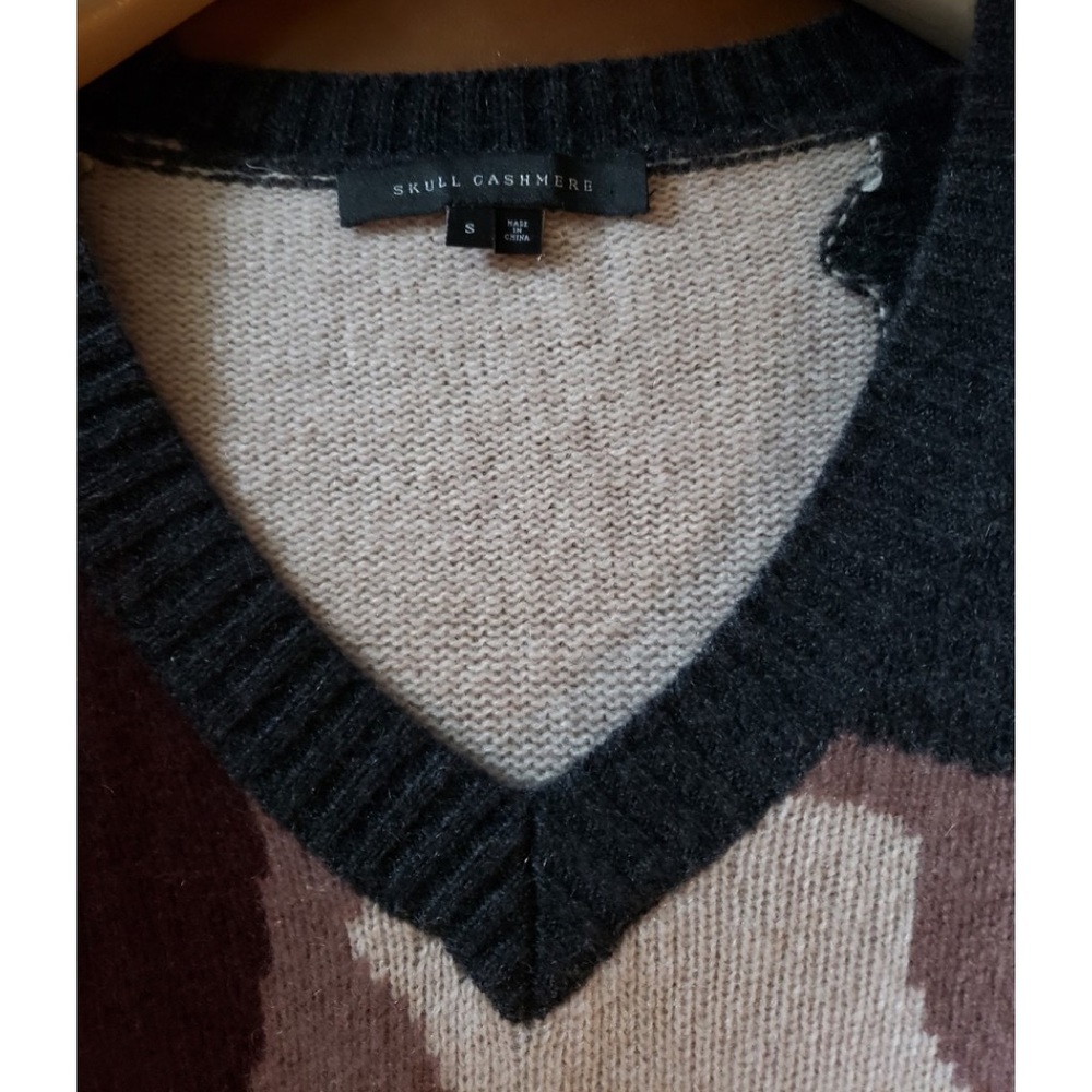 Pre-owned SKULL CASHMERE sweater in Excellent Condition - Picture 5 of 7